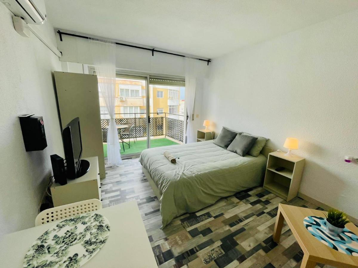 Confortable Estudio Con Terraza, Vistas A La Montana, Mar Y Mas Apartment ตอร์เรโมลิโนส ภายนอก รูปภาพ
